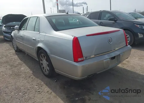 2008 Cadillac Dts 1Sc z USA, uszkodzony, nr VIN 1G6KD57Y38U150214